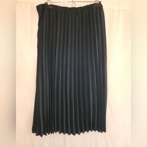 Ava & Viv black pleated skirt women's size X